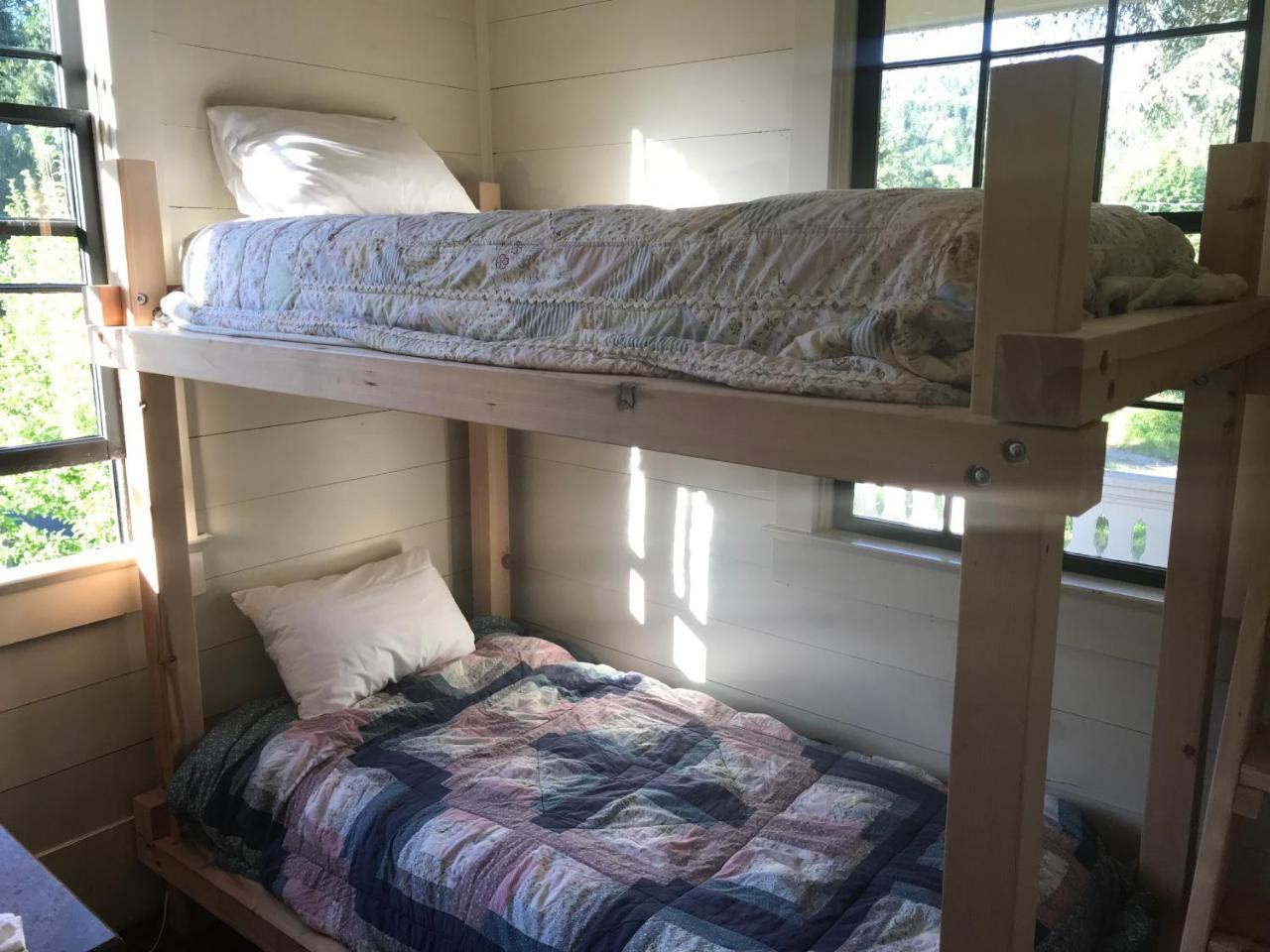 Wolf Creek Inn & Tavern Luaran gambar